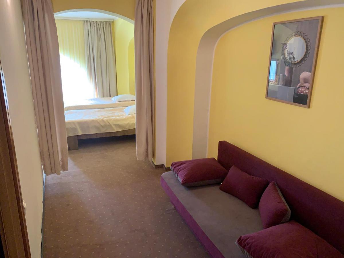 Hotel Rares Botoşani Dış mekan fotoğraf