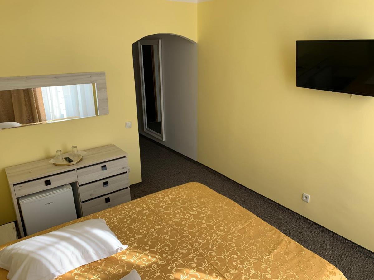 Hotel Rares Botoşani Dış mekan fotoğraf