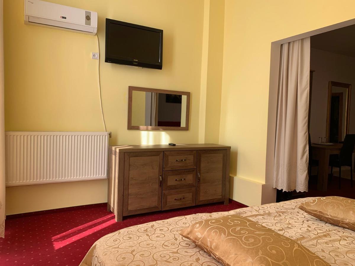 Hotel Rares Botoşani Dış mekan fotoğraf